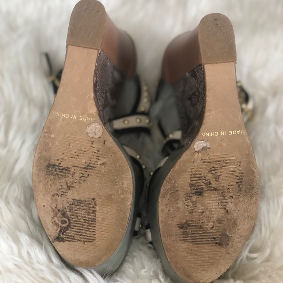 Shoes - Picture 7 of 7